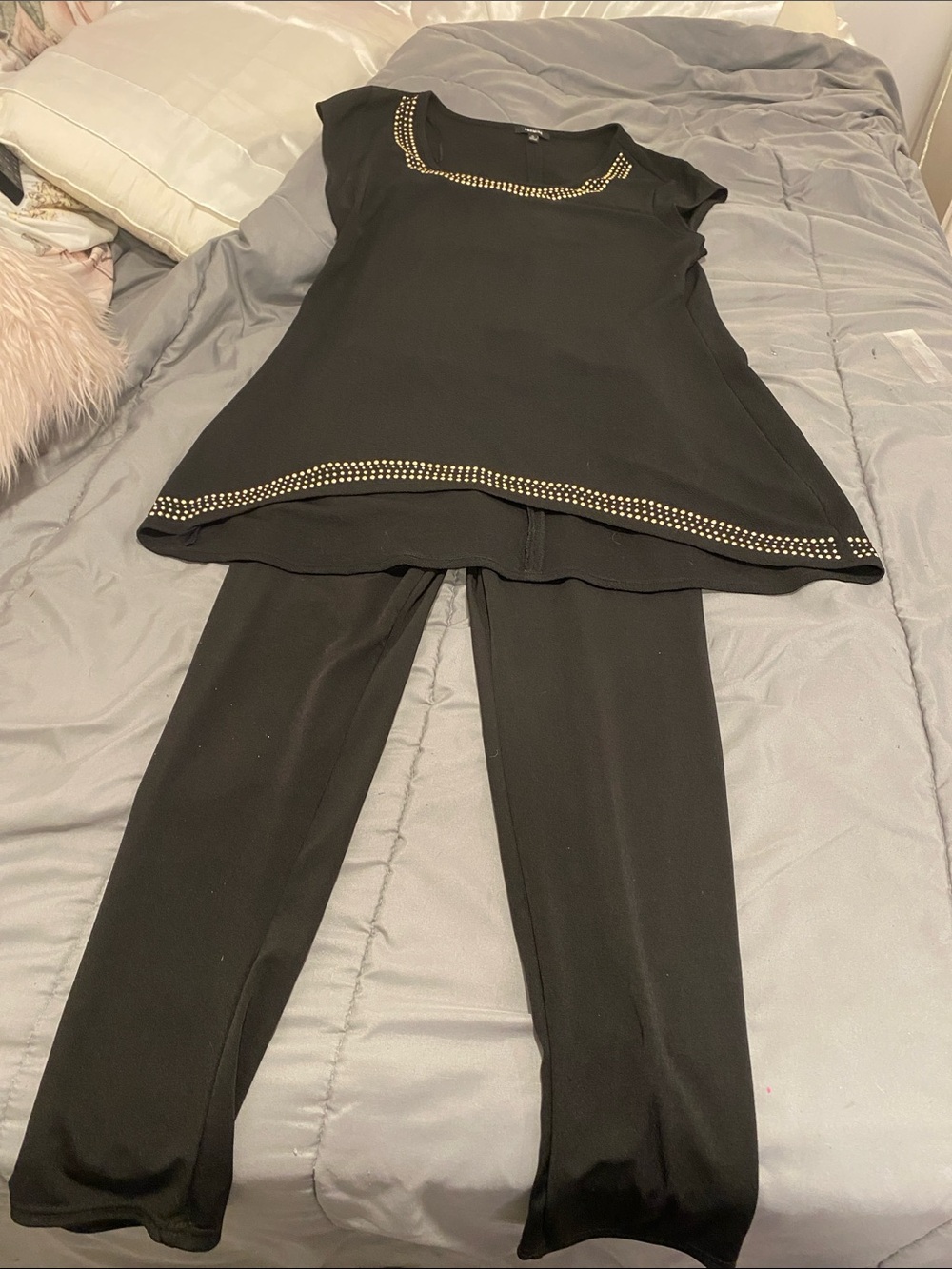 SET OF 2 Premise Black Stud-Trim Tunic size XL and black leggings SIZE LARGE